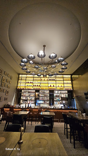 Arthur's Bar & Grill - Gastronomi dan perhotelan