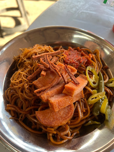 Comentarii opinii despre Jelutong Food Court