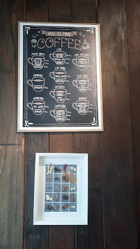 The Old Station Cafe - Gastronomi dan perhotelan