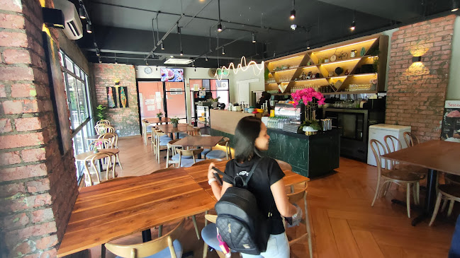 One Serambi Cafe - Shah Alam