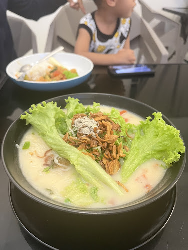 Kofe & Speda Sri Andalas (Authentic Chinese Muslim Cuisine By Cheras Flat Fish Head Noodle 蕉赖四楼鱼头米) - Gastronomi dan perhotelan