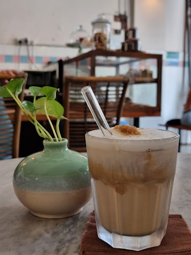 Comentarii opinii despre Blackstone Bakery Cafe (Jalan Stesen 1)