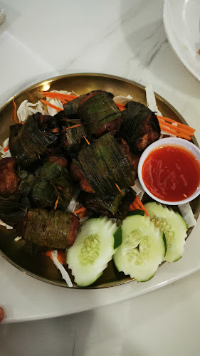 Little Thai Kuching - Gastronomi dan perhotelan