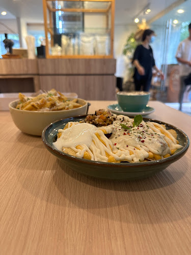 62, Lebuh Glugor, Taman Gelugur, 11600 Jelutong, Pulau Pinang