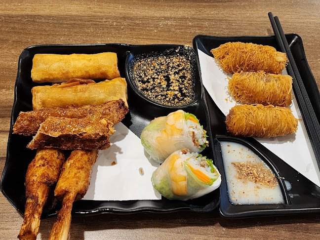 Comentarii opinii despre Saigon Bowl