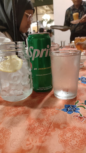 Comentarii opinii despre Lagenda House & Cafe