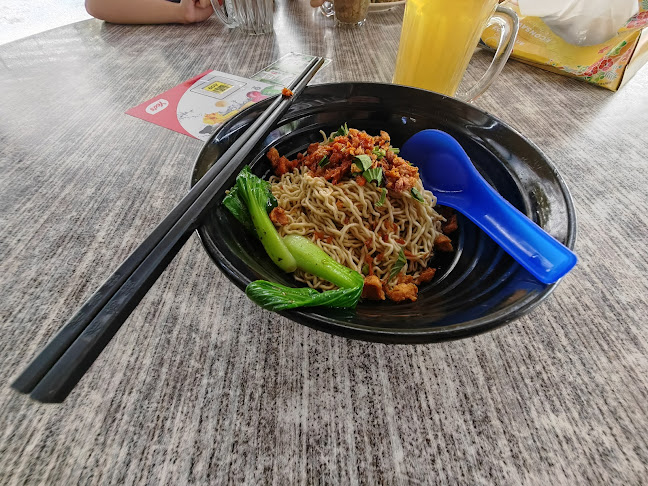 Opinii despre Come On Veggie Cafe în Kuching - Gastronomi dan perhotelan