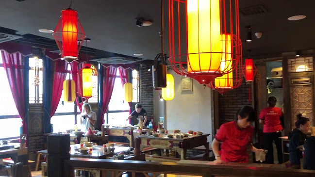 Xiao Long Kan Hotpot 小龙坎老火锅 - Gastronomi dan perhotelan