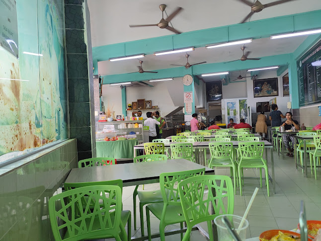 Selvam Restaurant - Gastronomi dan perhotelan