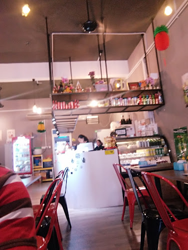 Ice Cream Cafe House - Gastronomi dan perhotelan