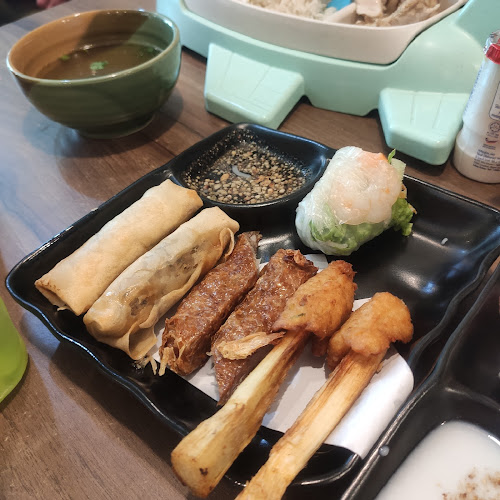 Comentarii opinii despre Saigon Bowl