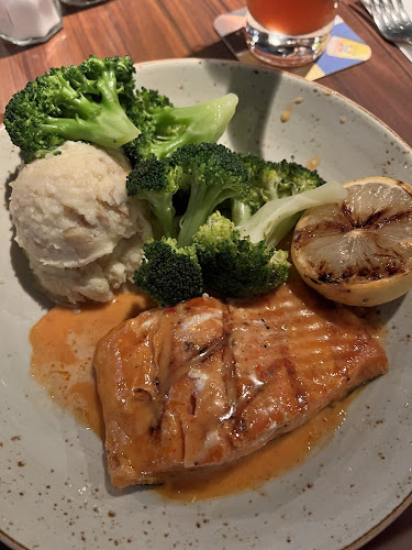 Opinii despre Hard Rock Cafe în Kuala Lumpur - Gastronomi dan perhotelan