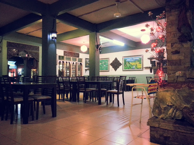 NUR FATIN TOMYAM SEAFOOD - Kuantan