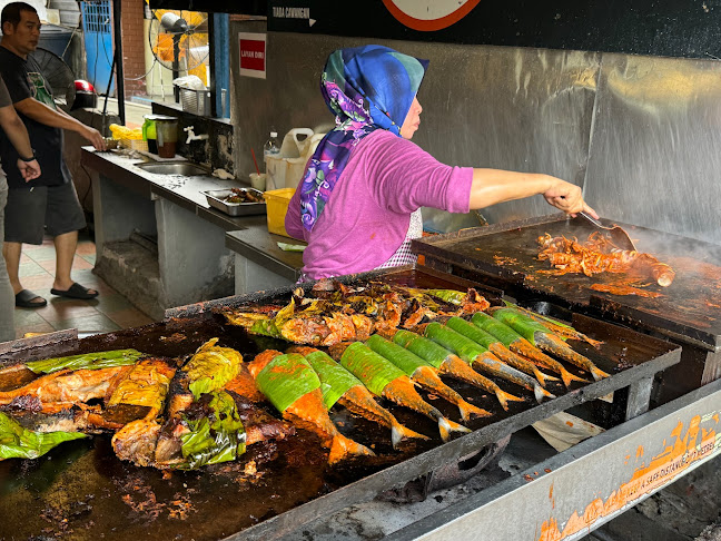 Ikan Bakar Seri Melaka, Jalan Bellamy, Bukit Petaling, 50460 Kuala Lumpur, Federal Territory of Kuala Lumpur