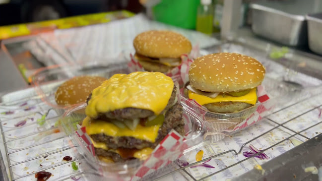 Opinii despre Mat John Burger Menara Condong în Teluk Intan - Gastronomi dan perhotelan