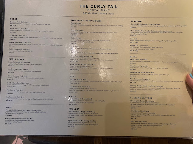 The Curly Tail - Gastronomi dan perhotelan