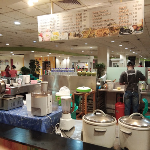 Comentarii opinii despre Seleria Food Court