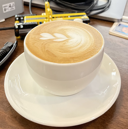 Opinii despre The Alchemist's Café în Kota Kinabalu - Gastronomi dan perhotelan