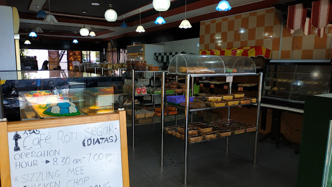 Roti Segar And Cafe