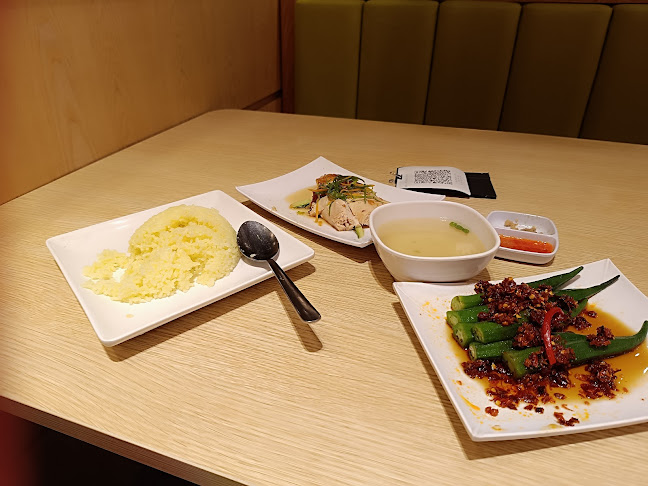 Opinii despre The Chicken Rice Shop East Coast Mall în Kuantan - Gastronomi dan perhotelan