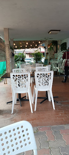 Comentarii opinii despre THE SALMAH