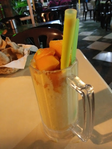 Sukhumvit - Gastronomi dan perhotelan