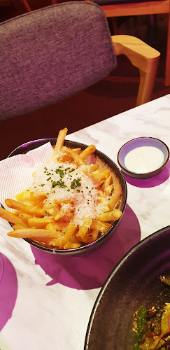 Beso Rosado - Gastronomi dan perhotelan