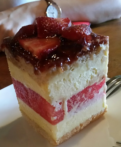 Ground Floor, 25, Jalan SS 2/64, SS 2, 47300 Petaling Jaya, Selangor