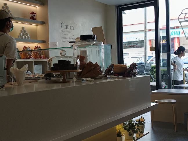 Churn Ice Cream, Damansara Uptown - Gastronomi dan perhotelan
