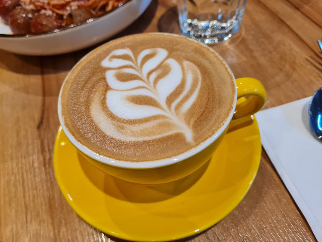 Opinii despre One Serambi Cafe în Shah Alam - Gastronomi dan perhotelan