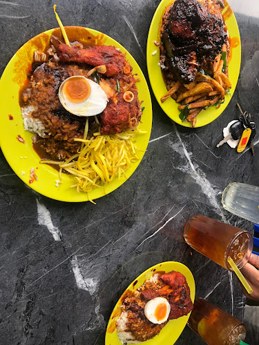 1, Jalan Plumbum S7/S, Seksyen 7, 40000 Shah Alam, Selangor