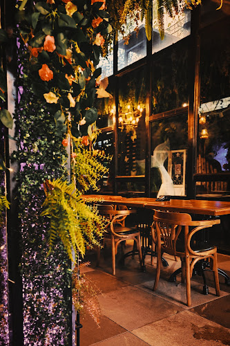 Odette • Setiawalk - Gastronomi dan perhotelan