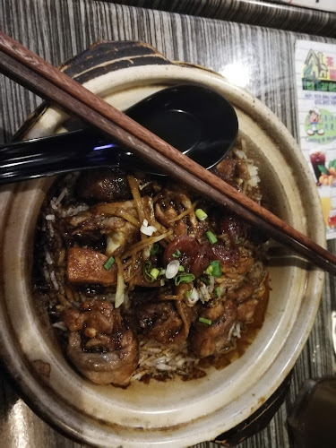 The Best Corner Stutong - Gastronomi dan perhotelan