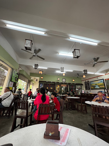 Opinii despre Kedai Makanan & Minuman Quan Xin în Kluang - Gastronomi dan perhotelan