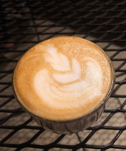 Comentarii opinii despre Pintu Sepuloh Cafe