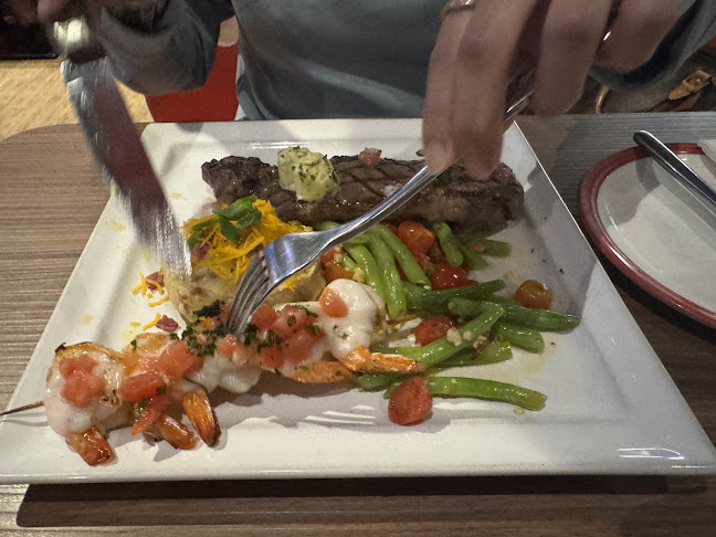 TGI Fridays | 1 Utama • Old Wing - Petaling Jaya