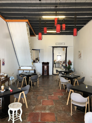 ESCOFI KOPITIAM (china town) - Gastronomi dan perhotelan