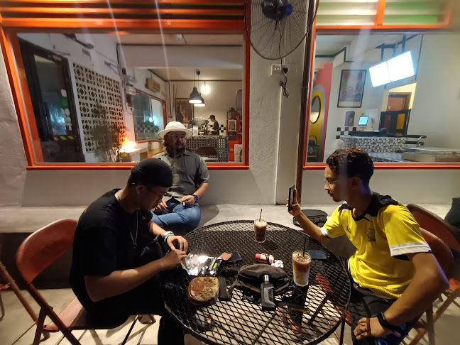 Jalan Pintu Sepuluh, Kampung Lubok Peringgi, 05150 Alor Setar, Kedah