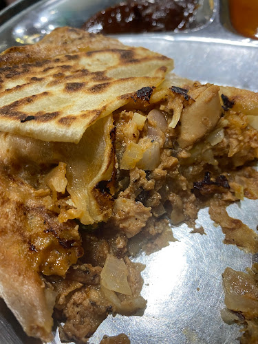 Restoran Al-Azmi Bistro - Gastronomi dan perhotelan