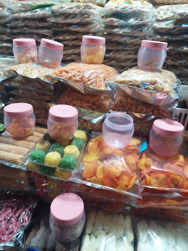 Opinii despre Anjung Kinabalu (AKINA Night Market) în Kota Kinabalu - Gastronomi dan perhotelan