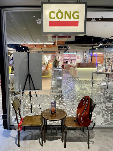 Cong Caphe, The Starhill