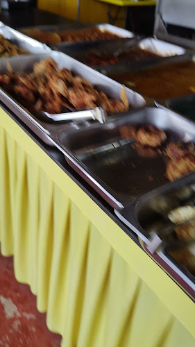 Ikan Bakar Kepoi Kepoi Rumah Kuning - Gastronomi dan perhotelan