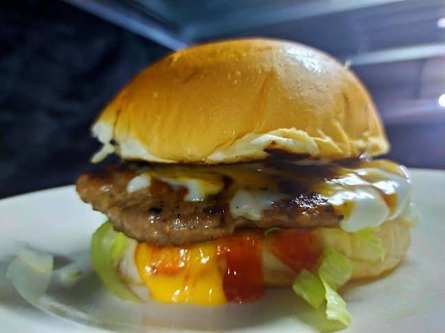 AJIED BURGER - Gastronomi dan perhotelan