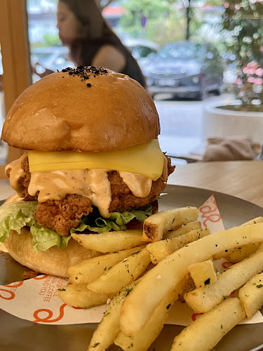 Opinii despre RaRa Coffee Bandar Utama în Petaling Jaya - Gastronomi dan perhotelan