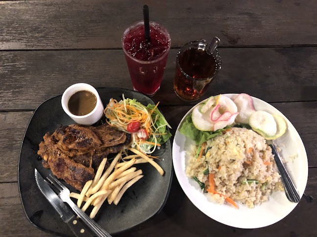 Opinii despre Salaza & Sons Bike Cafe în Kuala Terengganu - Gastronomi dan perhotelan