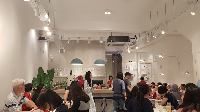 Snowy Bears Restaurant - Gastronomi dan perhotelan