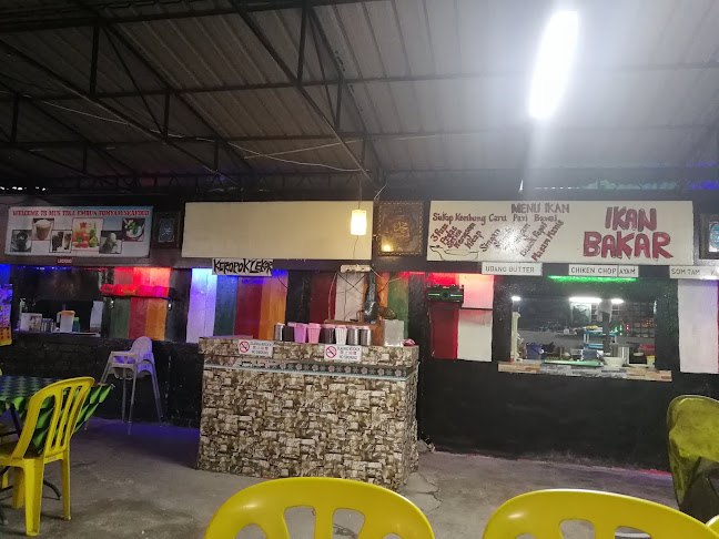 Mustika Embun Tomyam & Seafood - Gastronomi dan perhotelan