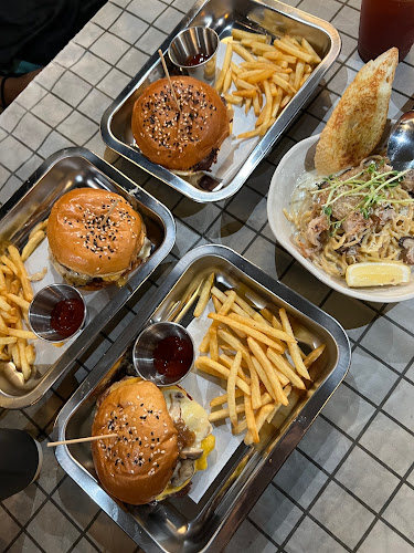 Comentarii opinii despre Redup Caife