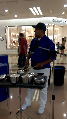 Nando's • 1 Utama - Gastronomi dan perhotelan