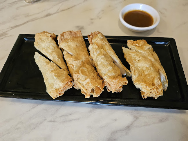 Hai Kah Lang - Gastronomi dan perhotelan